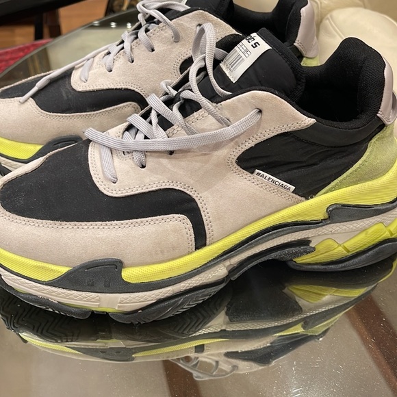 Balenciaga Triple S men’s sneakers size 10. Authentic and in good condition - Picture 11 of 13
